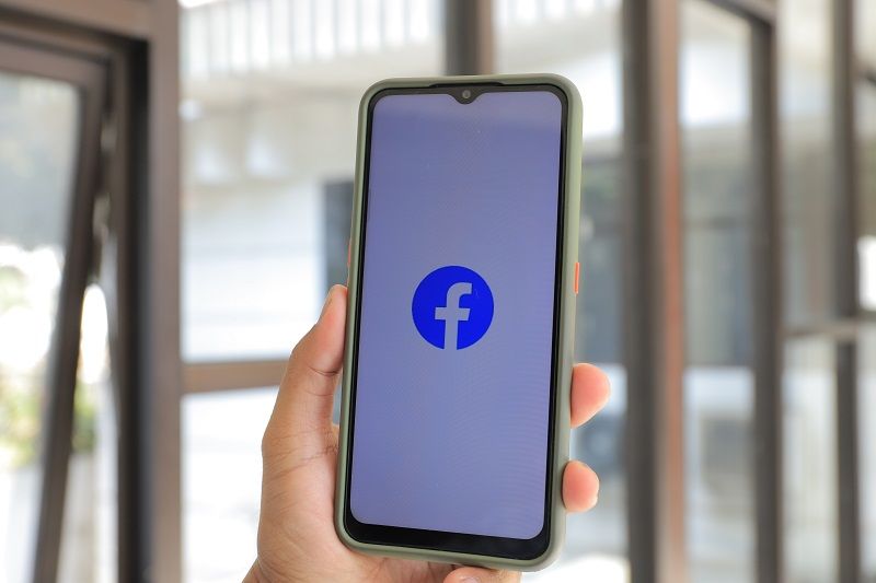 The Evolution and Impact of the Facebook App: 7 Points Comprehensive Overview